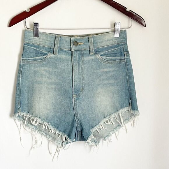 GJG Denim High Rise Frayed Shorts NWOT Size M - Picture 2 of 8